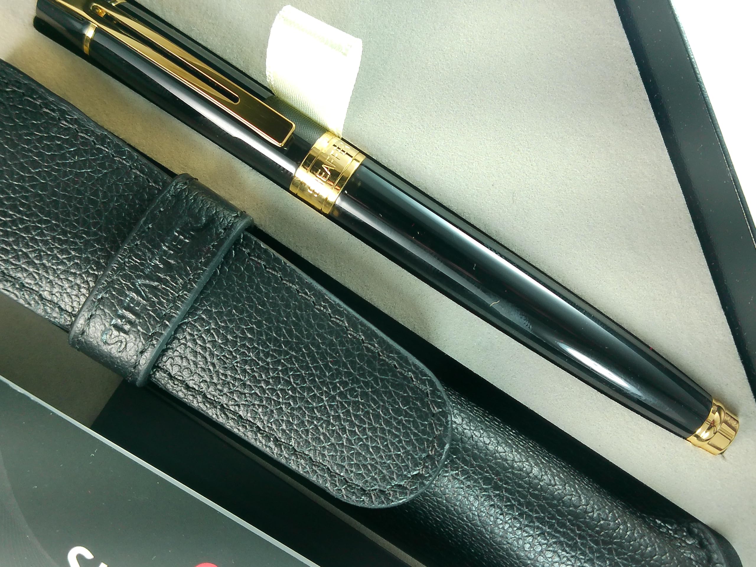 Amazon.co.jp: Sheaffer 300 光沢ブラック ゴールドトリムペンとレザー